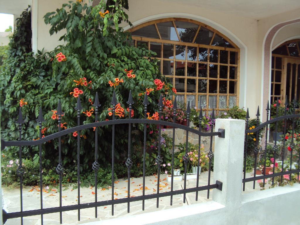 Amfora Guest House Бяла Экстерьер фото